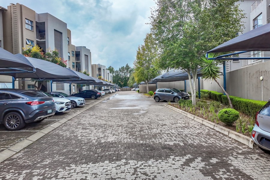 To Let 3 Bedroom Property for Rent in Broadacres Gauteng