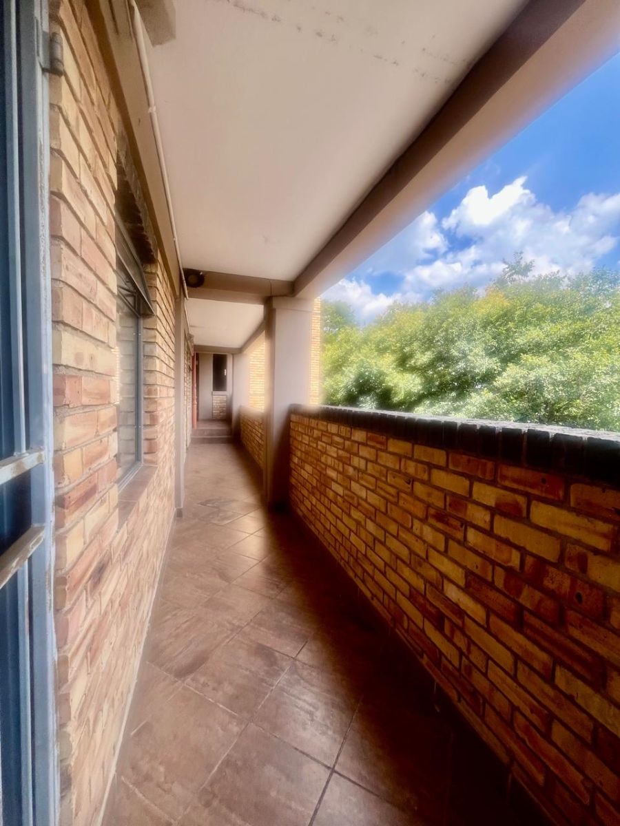 To Let 1 Bedroom Property for Rent in Ferndale Gauteng