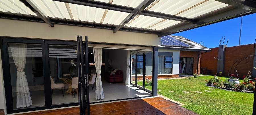 4 Bedroom Property for Sale in Amberfield Gauteng