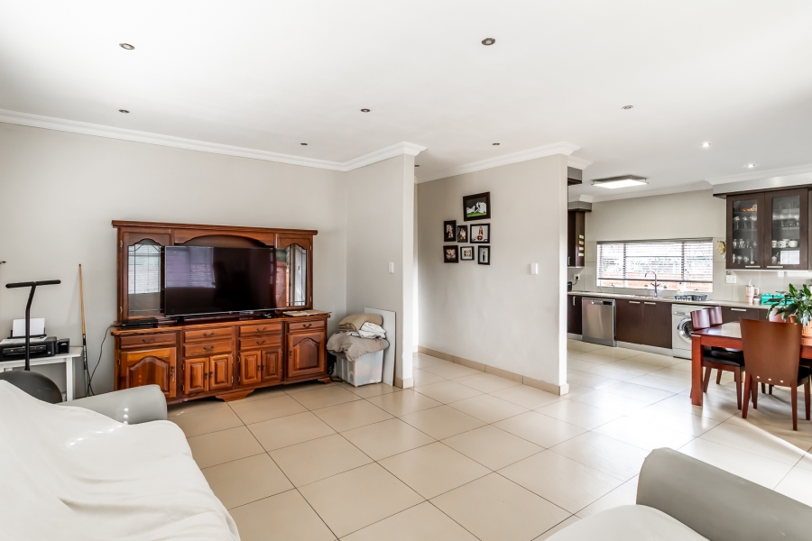 3 Bedroom Property for Sale in Rietfontein Gauteng