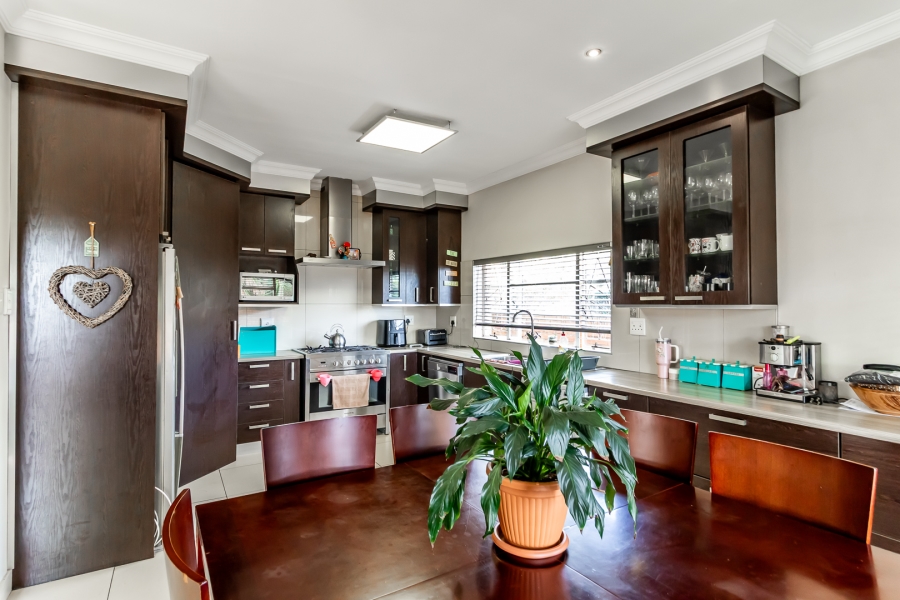 3 Bedroom Property for Sale in Rietfontein Gauteng