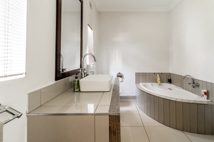 3 Bedroom Property for Sale in Rietfontein Gauteng