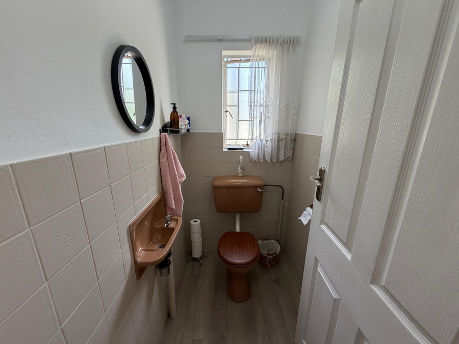 4 Bedroom Property for Sale in Kilner Park Gauteng