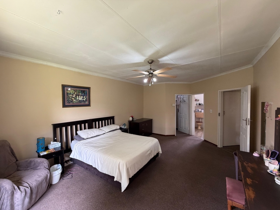 4 Bedroom Property for Sale in Kilner Park Gauteng