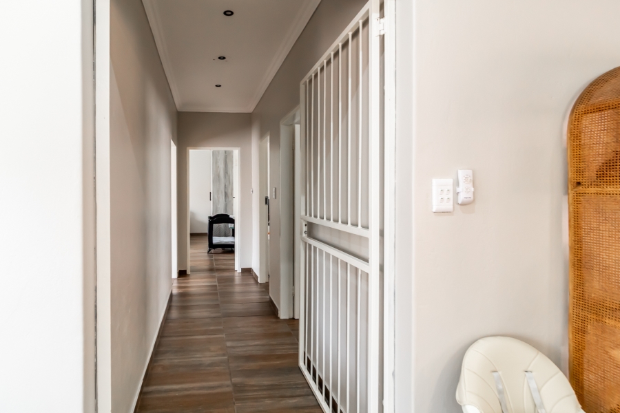 3 Bedroom Property for Sale in Waverley Gauteng