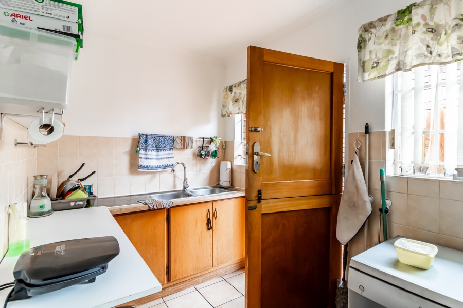 3 Bedroom Property for Sale in Waverley Gauteng