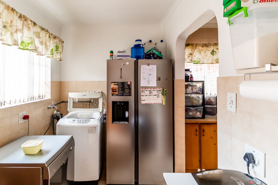 3 Bedroom Property for Sale in Waverley Gauteng