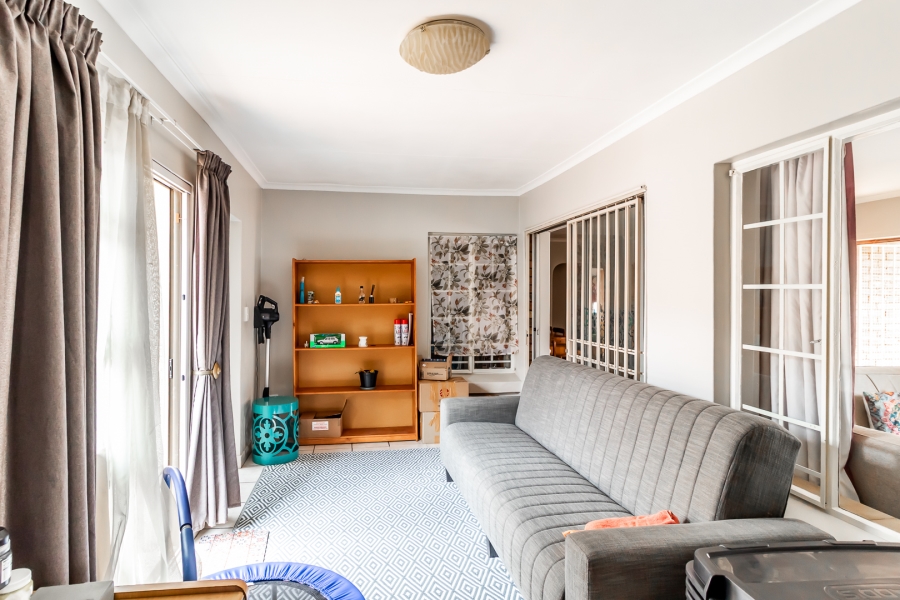 3 Bedroom Property for Sale in Waverley Gauteng