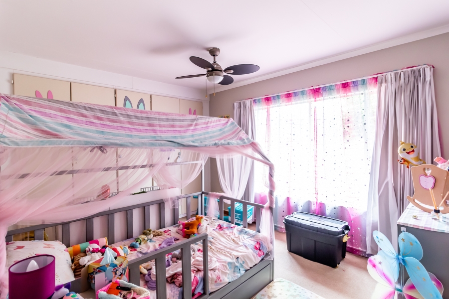 3 Bedroom Property for Sale in Waverley Gauteng