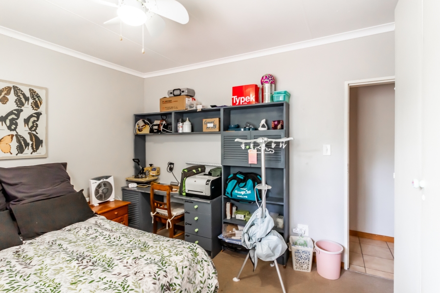 3 Bedroom Property for Sale in Waverley Gauteng