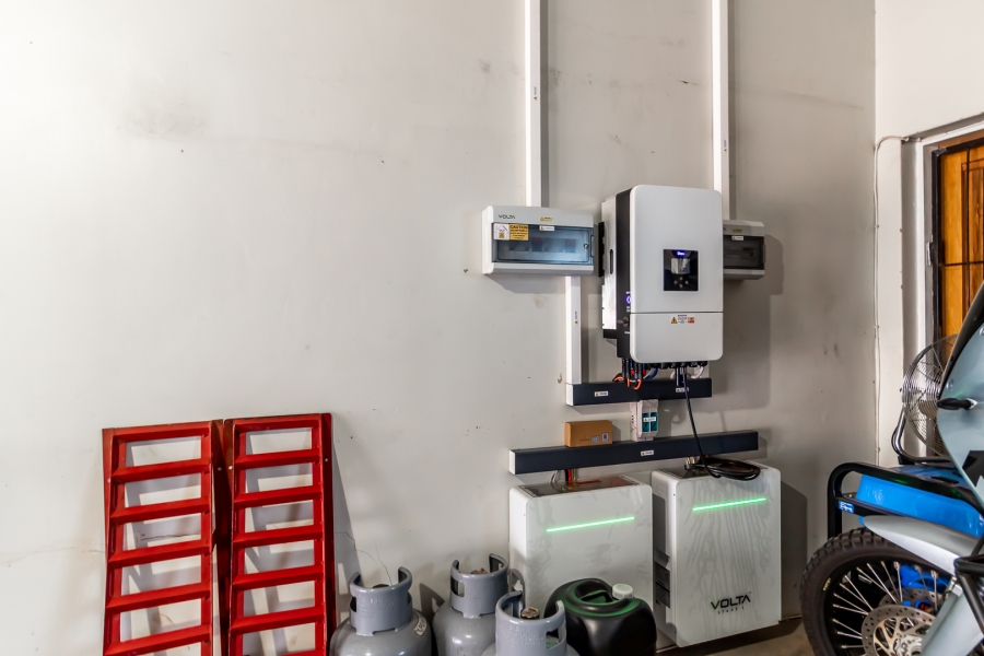 3 Bedroom Property for Sale in Waverley Gauteng