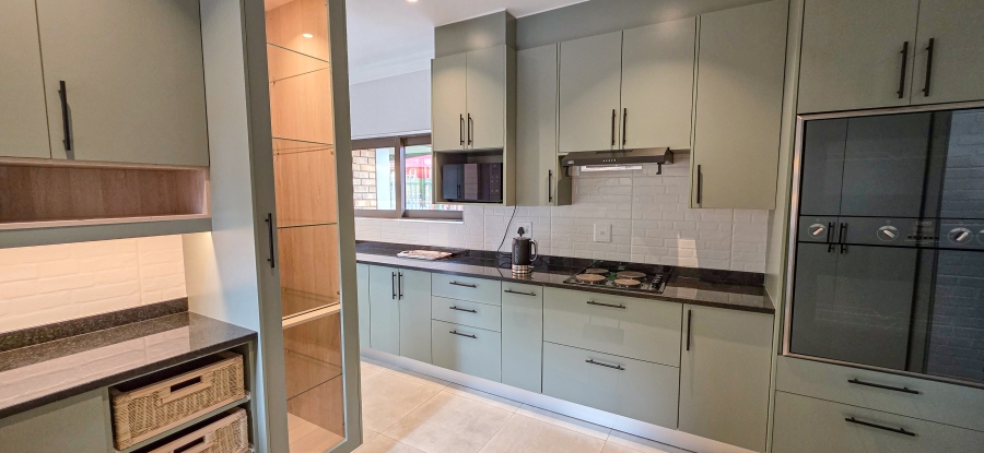 4 Bedroom Property for Sale in Magalieskruin Gauteng