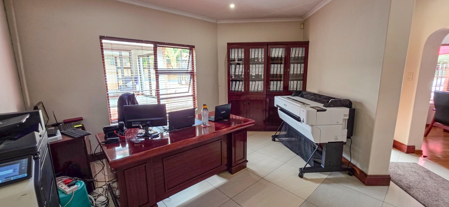 4 Bedroom Property for Sale in Magalieskruin Gauteng