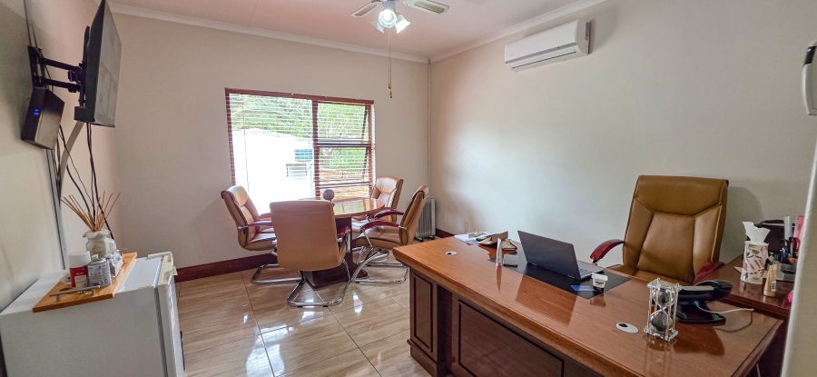 4 Bedroom Property for Sale in Magalieskruin Gauteng