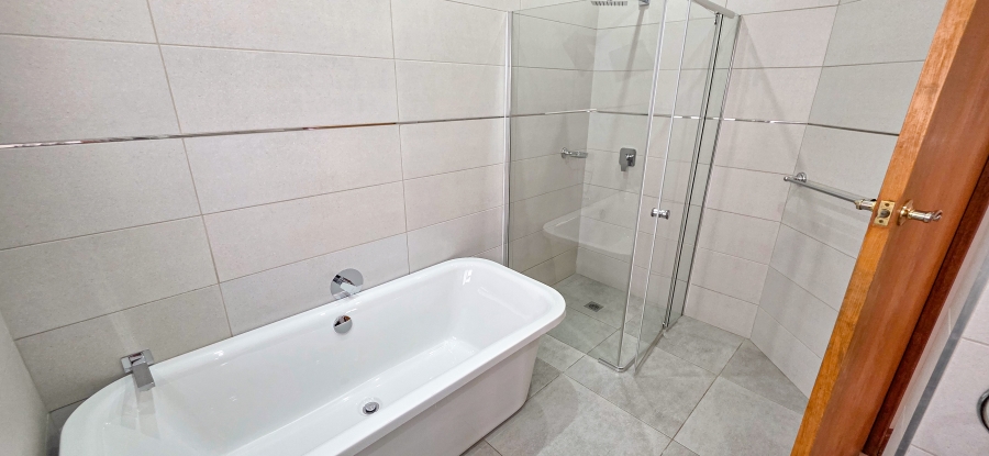 4 Bedroom Property for Sale in Magalieskruin Gauteng