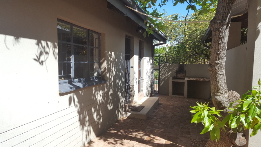 To Let 1 Bedroom Property for Rent in Rietfontein Gauteng