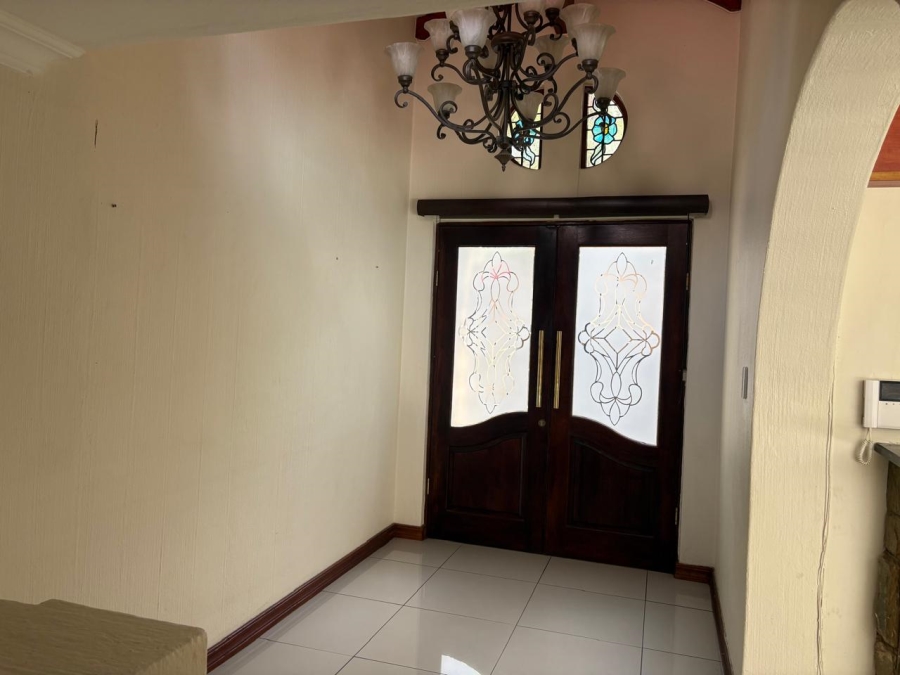 4 Bedroom Property for Sale in Waterkloof Gauteng