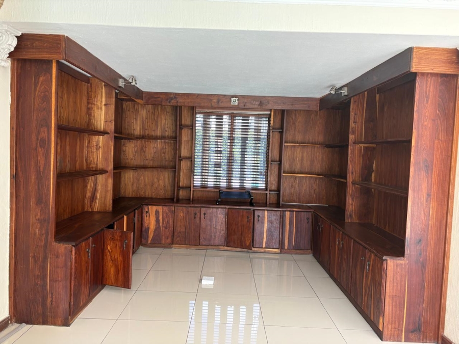 4 Bedroom Property for Sale in Waterkloof Gauteng