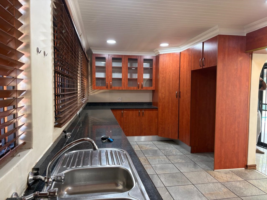 4 Bedroom Property for Sale in Waterkloof Gauteng