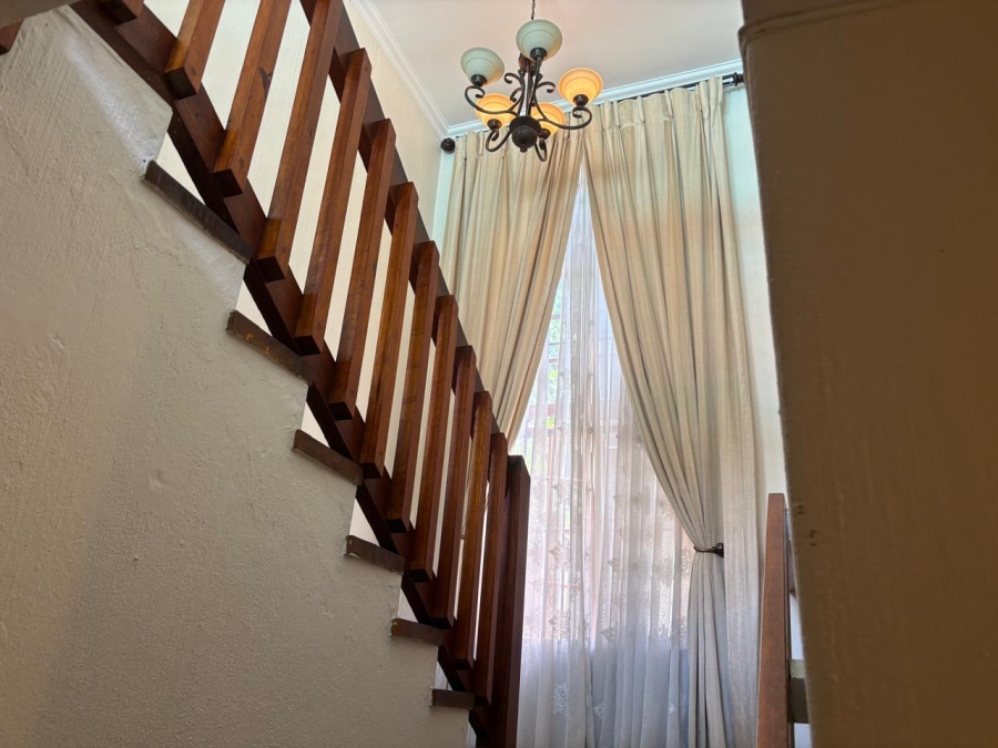 4 Bedroom Property for Sale in Waterkloof Gauteng