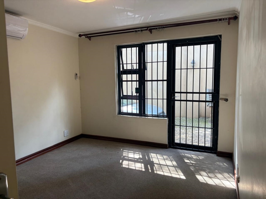 4 Bedroom Property for Sale in Waterkloof Gauteng