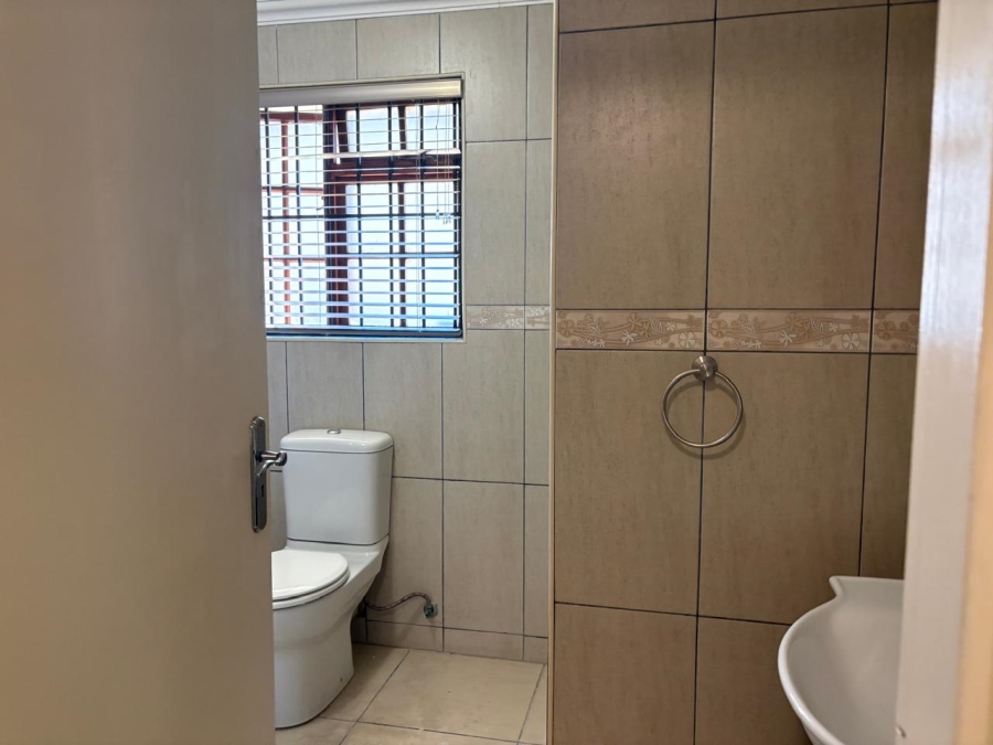 4 Bedroom Property for Sale in Waterkloof Gauteng