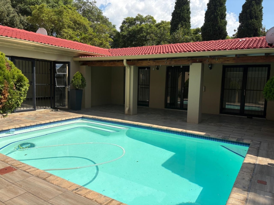 4 Bedroom Property for Sale in Waterkloof Gauteng