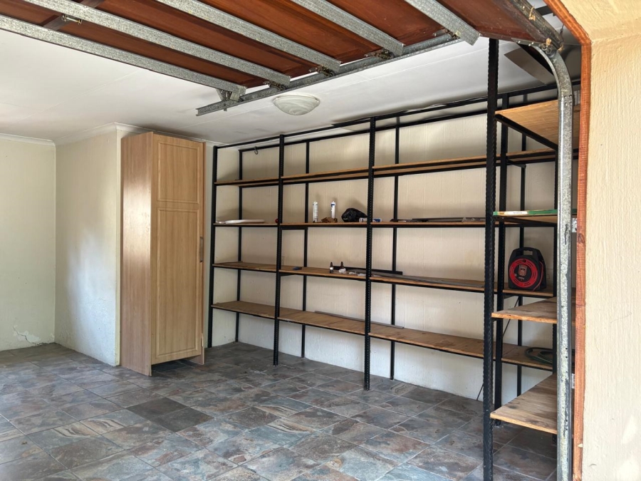 4 Bedroom Property for Sale in Waterkloof Gauteng