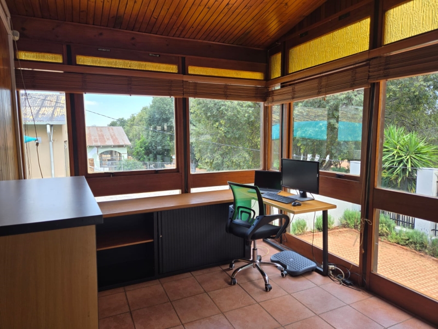 3 Bedroom Property for Sale in Mountain View Gauteng