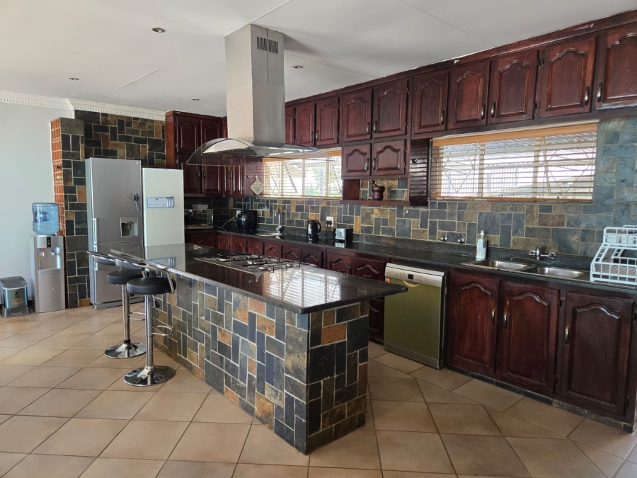 3 Bedroom Property for Sale in Mountain View Gauteng