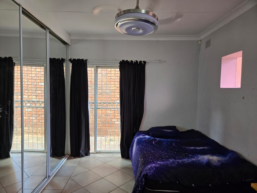 3 Bedroom Property for Sale in Mountain View Gauteng