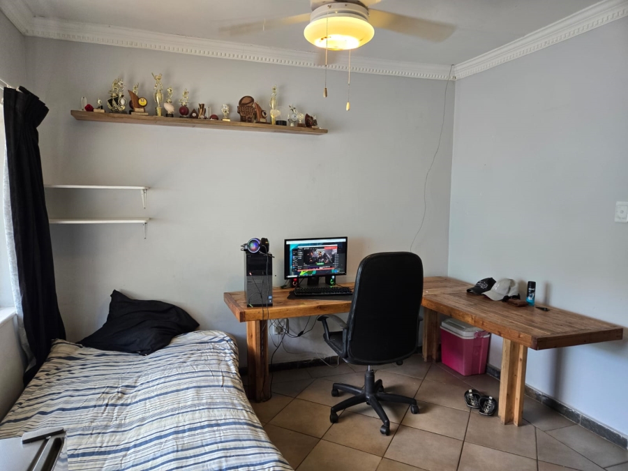 3 Bedroom Property for Sale in Mountain View Gauteng
