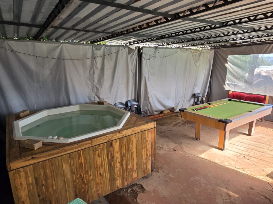 3 Bedroom Property for Sale in Mountain View Gauteng