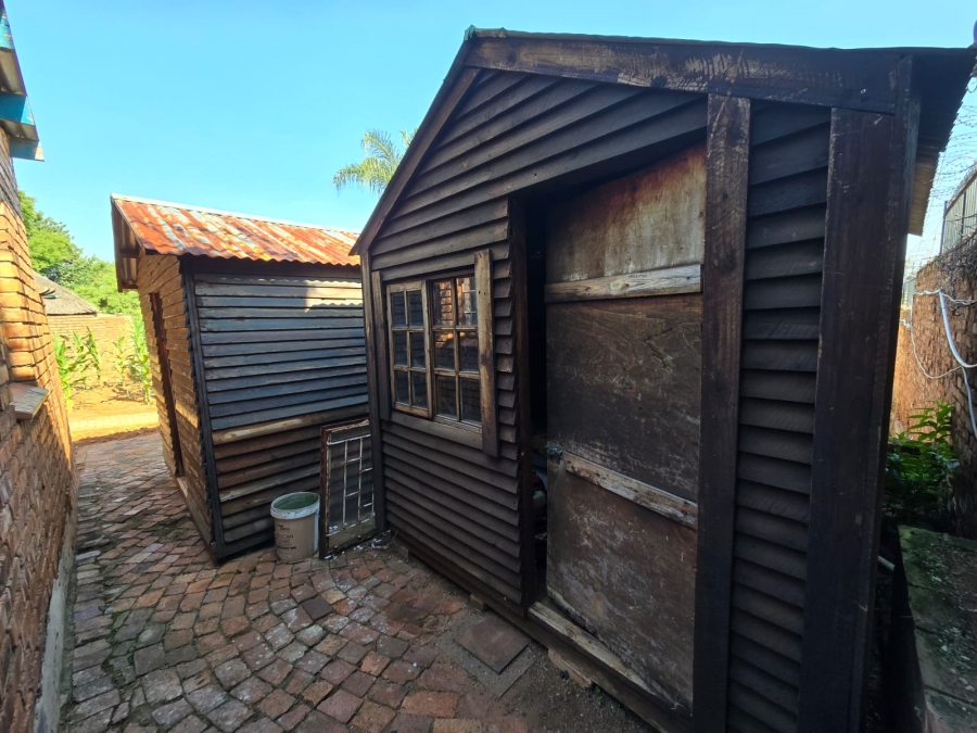 3 Bedroom Property for Sale in Mountain View Gauteng
