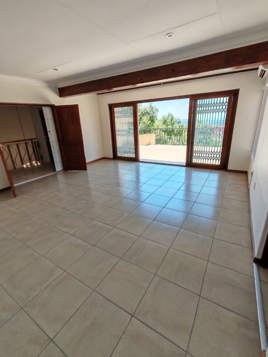 5 Bedroom Property for Sale in Waterkloof Ridge Gauteng