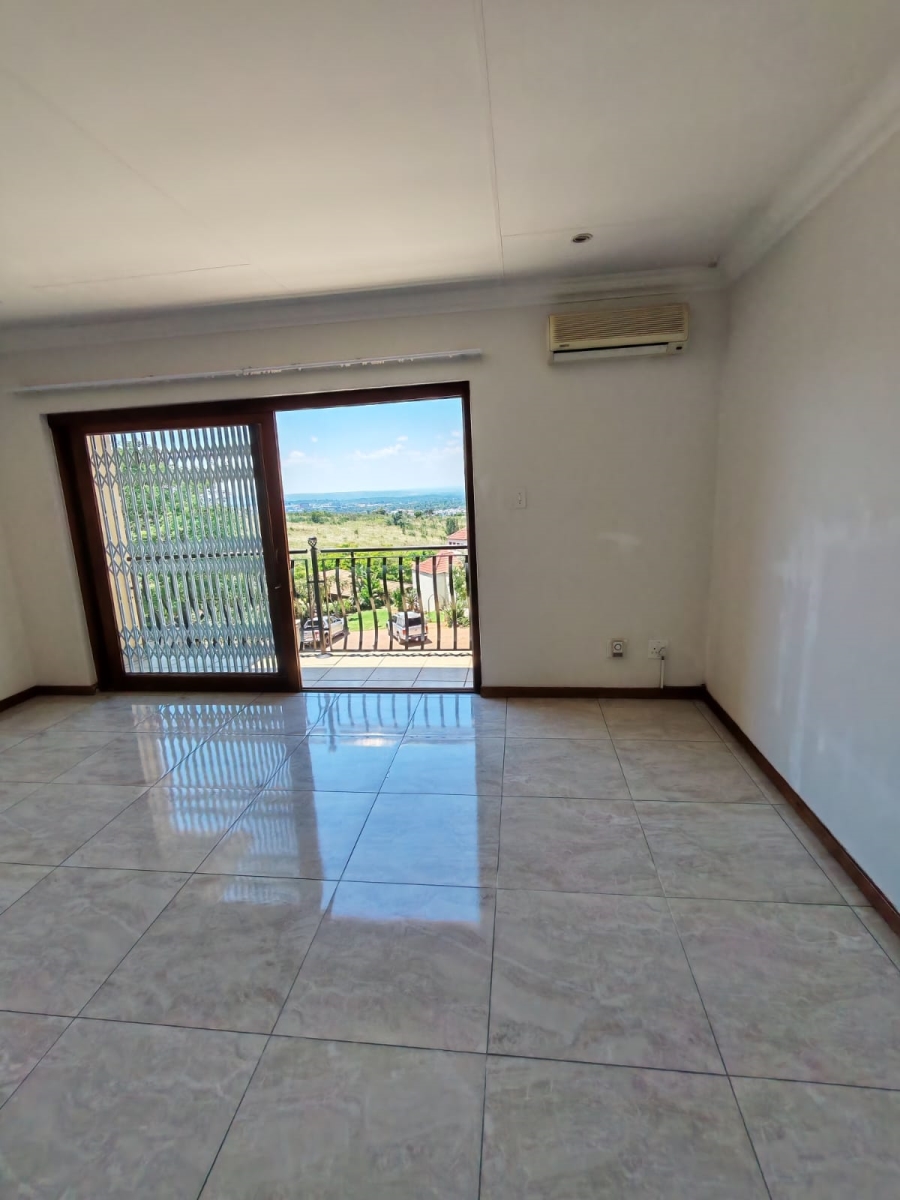 5 Bedroom Property for Sale in Waterkloof Ridge Gauteng