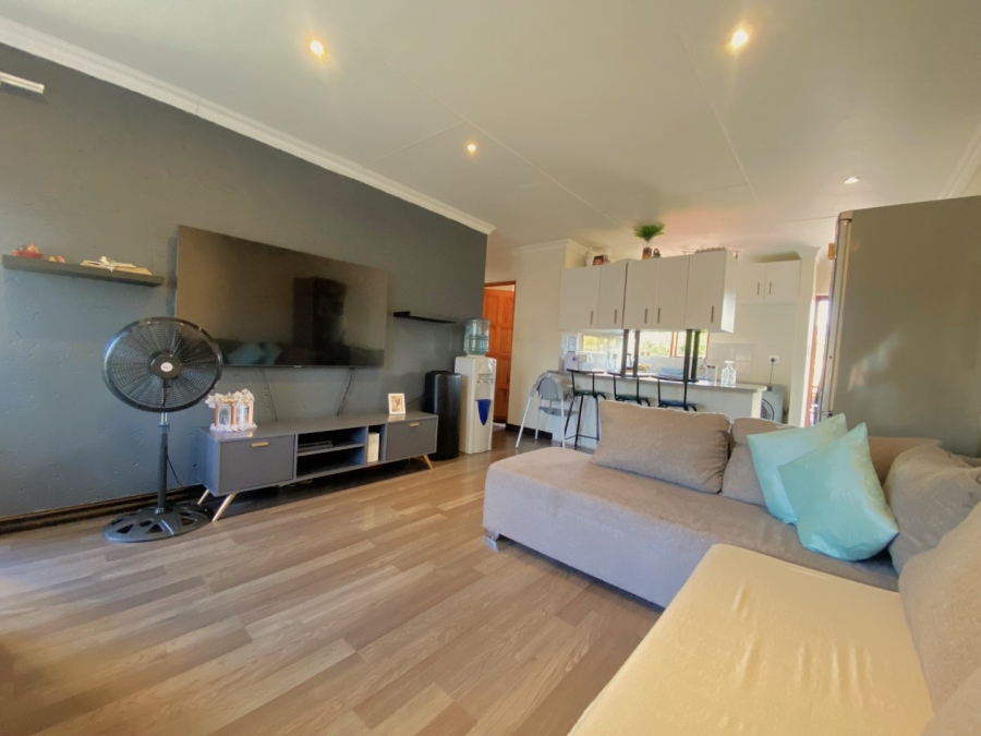 2 Bedroom Property for Sale in Fairland Gauteng