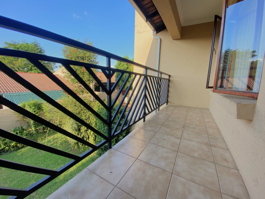 2 Bedroom Property for Sale in Fairland Gauteng