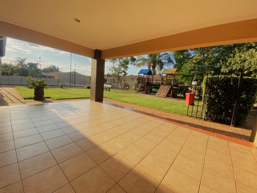 2 Bedroom Property for Sale in Fairland Gauteng