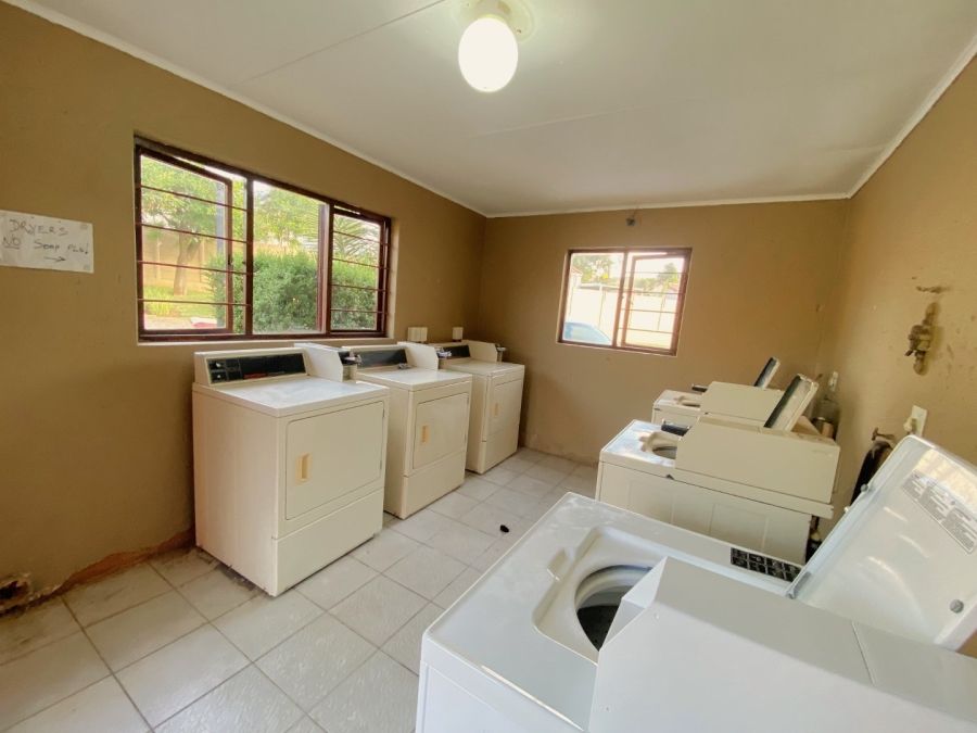 2 Bedroom Property for Sale in Fairland Gauteng