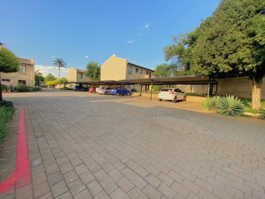 2 Bedroom Property for Sale in Fairland Gauteng