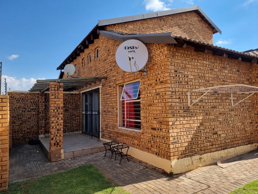 3 Bedroom Property for Sale in Honeydew Gauteng