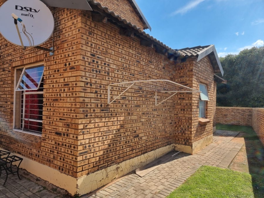 3 Bedroom Property for Sale in Honeydew Gauteng