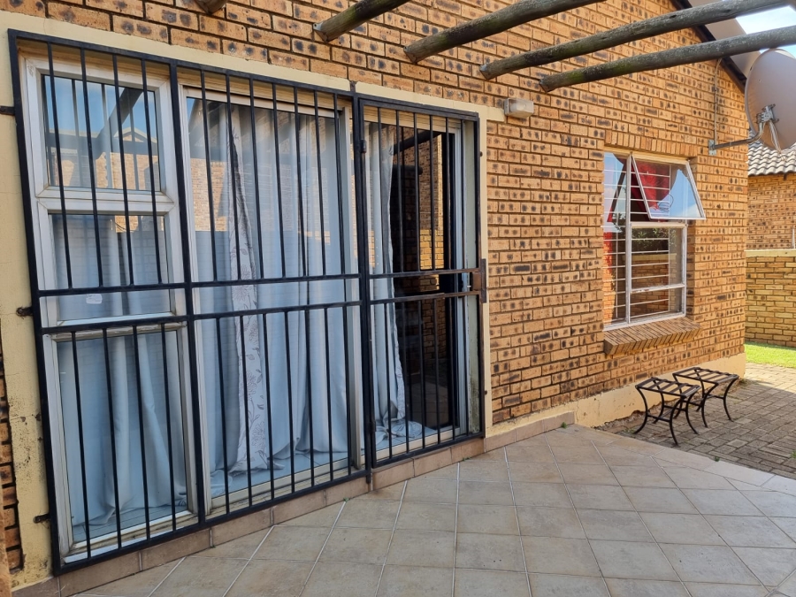 3 Bedroom Property for Sale in Honeydew Gauteng
