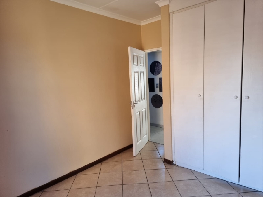 3 Bedroom Property for Sale in Honeydew Gauteng