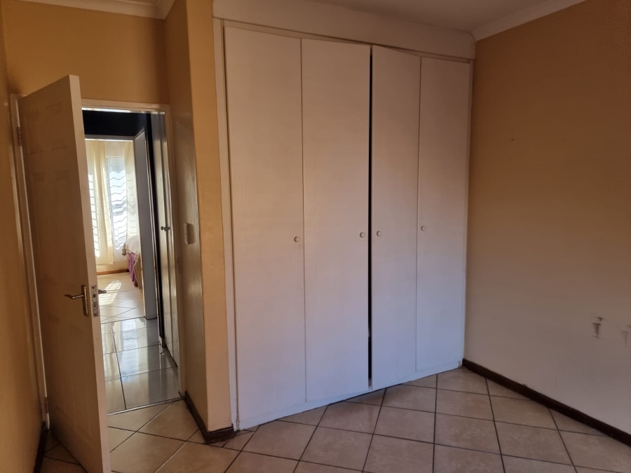 3 Bedroom Property for Sale in Honeydew Gauteng