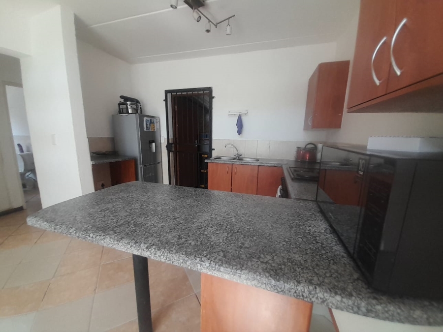 1 Bedroom Property for Sale in Honeydew Gauteng