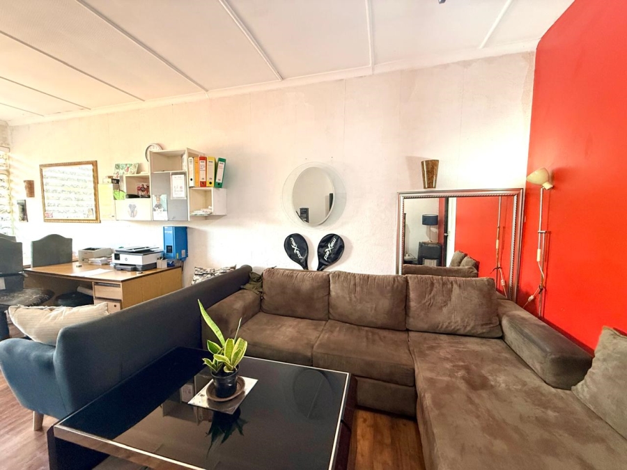 2 Bedroom Property for Sale in Windsor East Gauteng