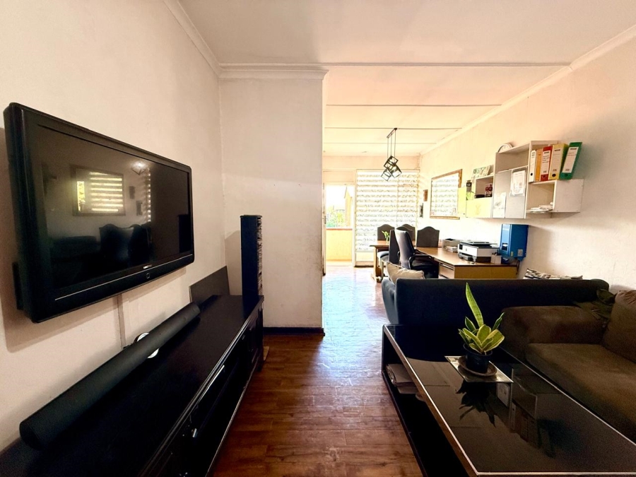 2 Bedroom Property for Sale in Windsor East Gauteng