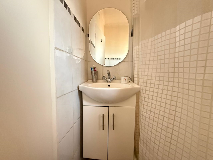 2 Bedroom Property for Sale in Windsor East Gauteng